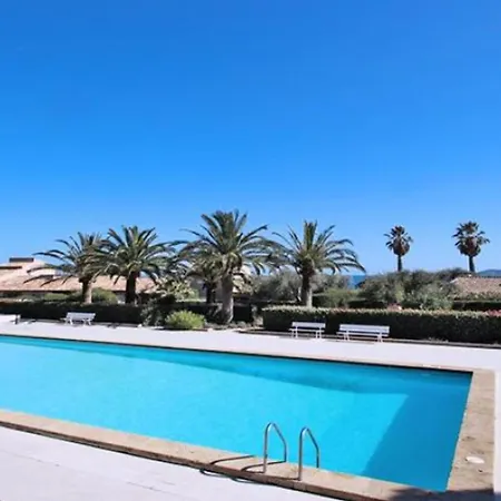 3 Pieces Climatise Avec Terrasse Et Piscine Privee A - Fr-1-780-33 Apartment *