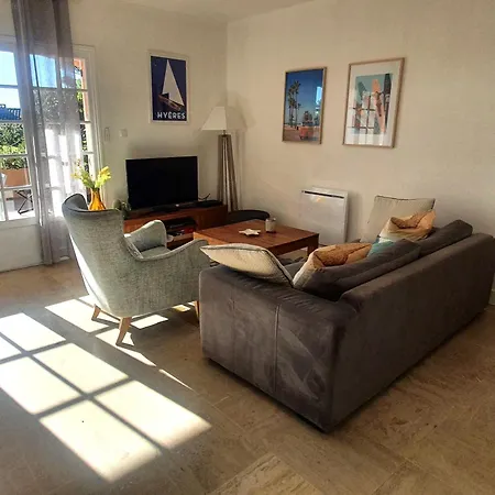 3 Pieces Climatise Avec Terrasse Et Piscine Privee A - Fr-1-780-33 Apartment