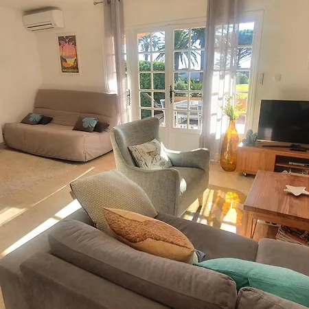 Apartment 3 Pieces Climatise Avec Terrasse Et Piscine Privee A - Fr-1-780-33