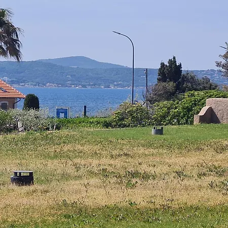 3 Pieces Climatise Avec Terrasse Et Piscine Privee A - Fr-1-780-33 Sainte-Maxime
